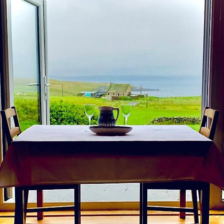 Sea View B & B Ulsta Luaran gambar